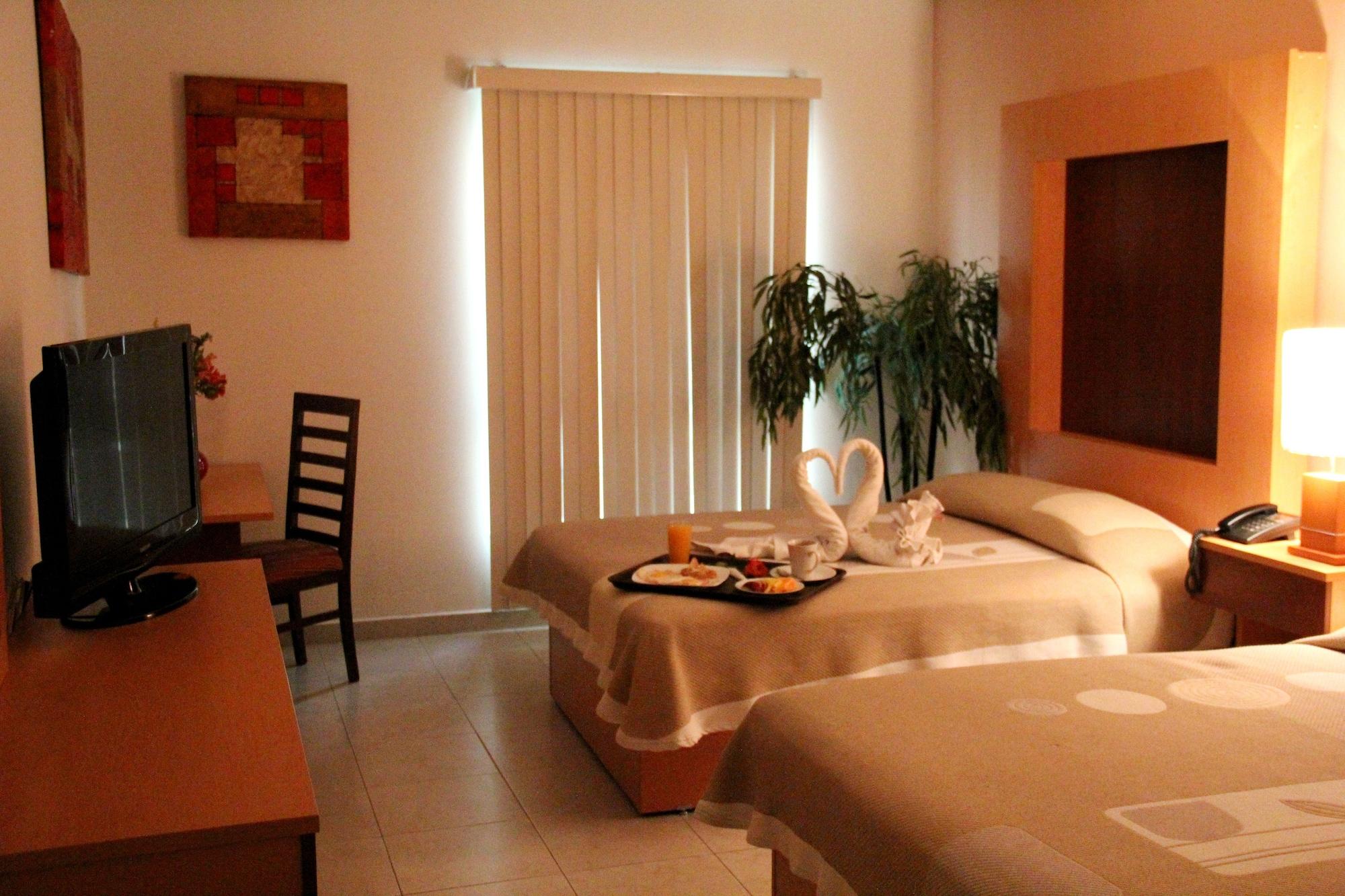 Hotel Real Zapopan Exteriör bild